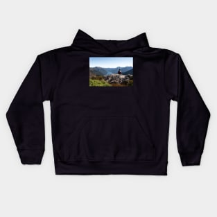 Resting During the Hike with Mountain view on Kepler Track Kids Hoodie